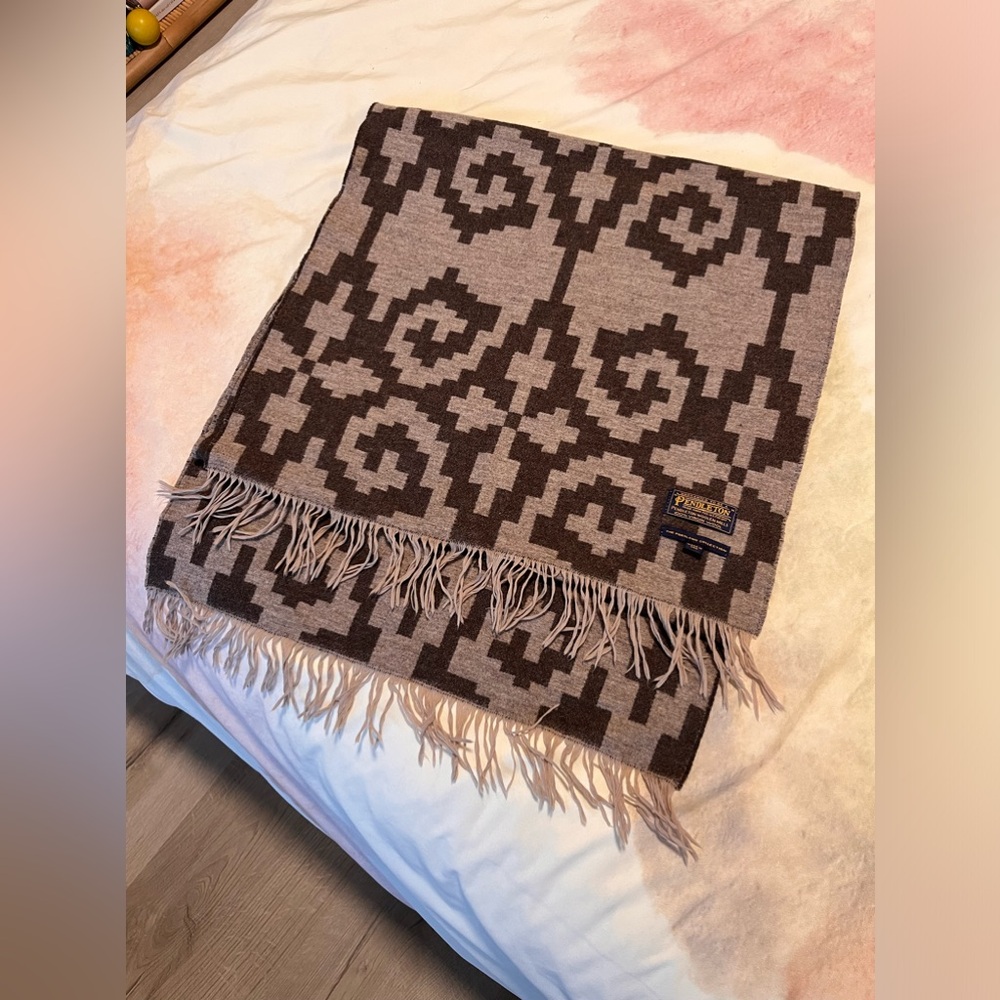 Pendleton wool scarf